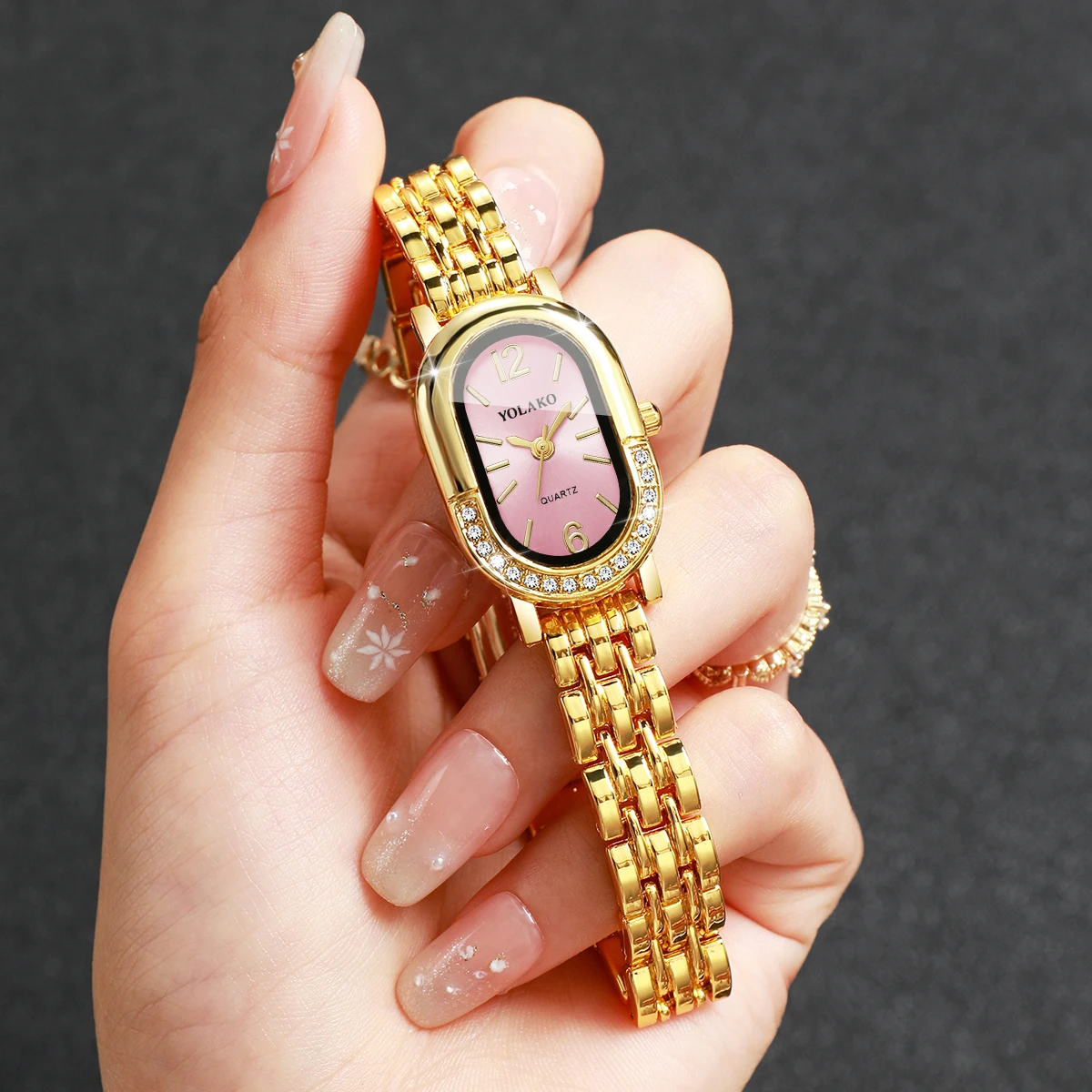 Luxury Watch Display Case - Montre à quartz de luxe pour