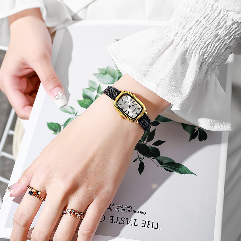 Montre à Quartz pour femmes, V - Luxury Watch Leather Strap avis et prix